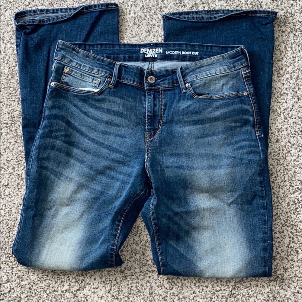 Light wash denizen jeans